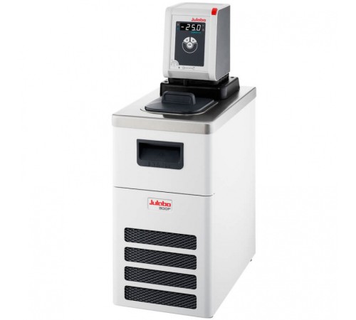 Термостат циркуляционный Julabo CORIO CD-300F, с ванной из нержавеющей стали, объем ванны 4 л, мощность нагрева 2 кВт Термостат циркуляционный Julabo CORIO CD-300F, с ванной из нержавеющей стали, объем ванны 4 л, мощность нагрева 2 кВт